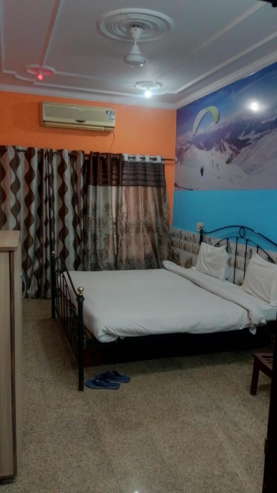 Hotel New Apple Rose Chandigarh Near Railway Station Dariya Uco Bank Ke Pass Phòng bức ảnh