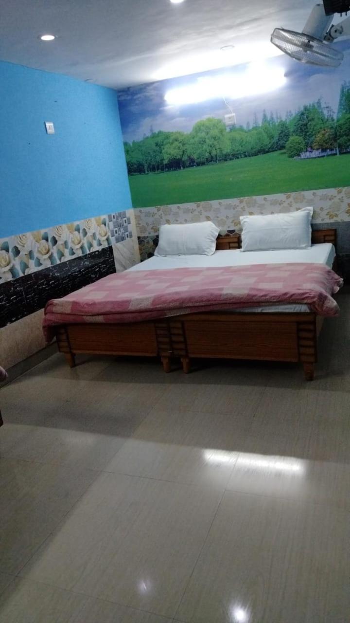 Hotel New Apple Rose Chandigarh Near Railway Station Dariya Uco Bank Ke Pass Phòng bức ảnh